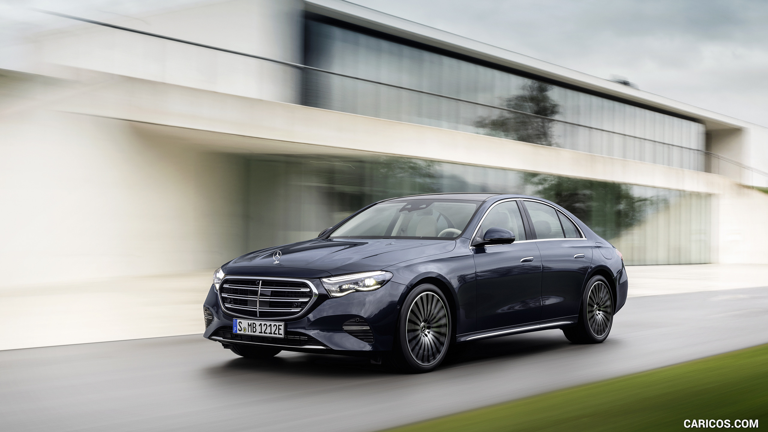 2024 Mercedes-Benz E-Class Plug-In Hybrid Exclusive Line (Color: Nautic Blue) - Front Three-Quarter, #76 of 158