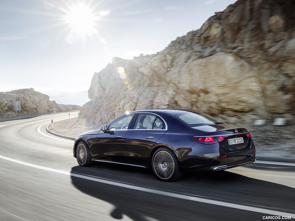 2024 Mercedes-Benz E-Class Plug-In Hybrid Exclusive Line (Color: Nautic Blue) - Rear Three-Quarter