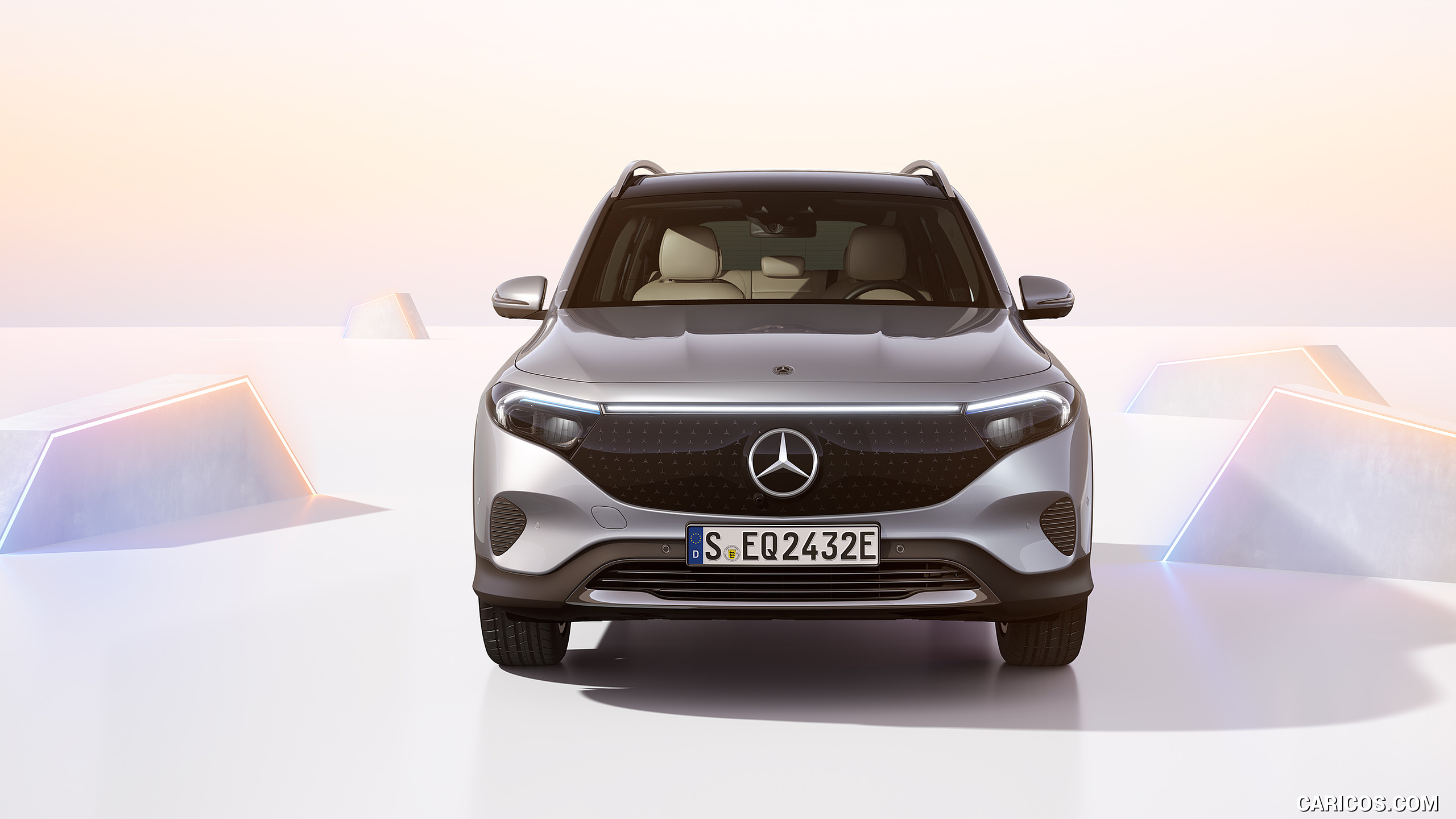 2024 Mercedes-Benz EQB (Color: High-Tech Silver) - Front | Caricos