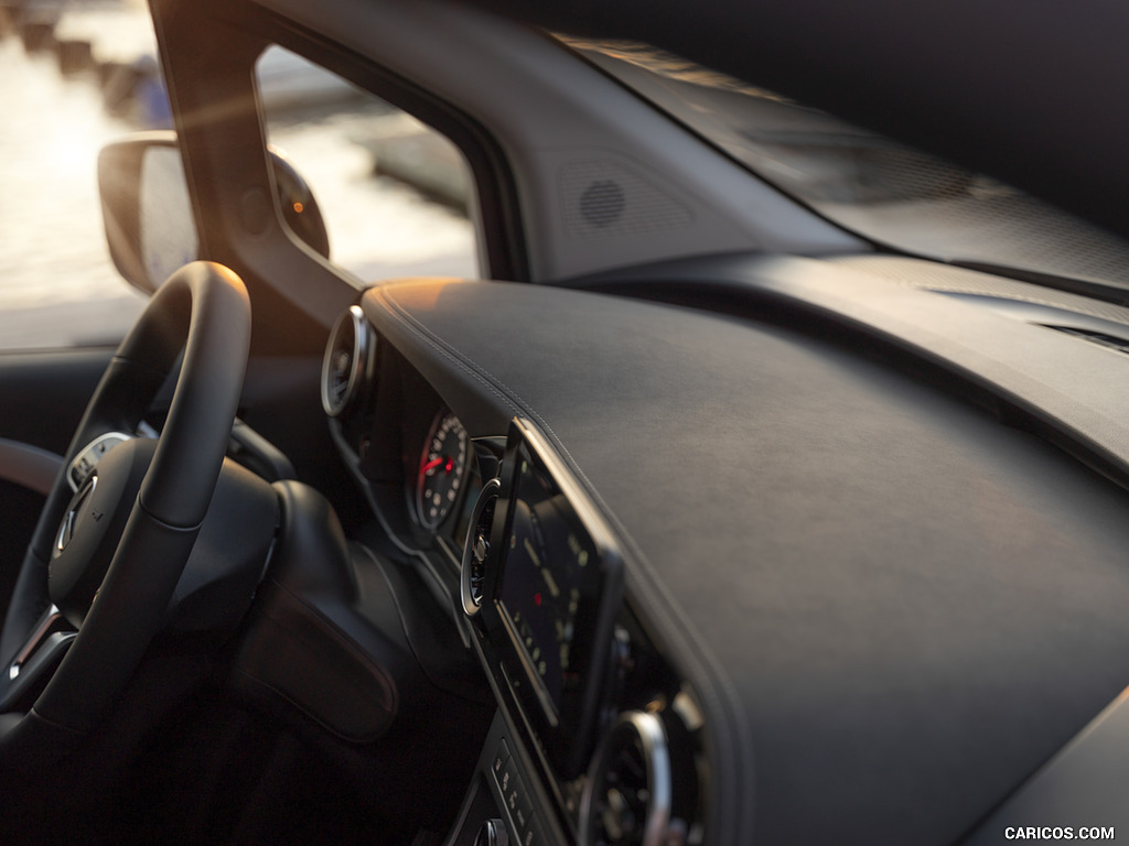 2024 Mercedes-Benz EQT - Interior