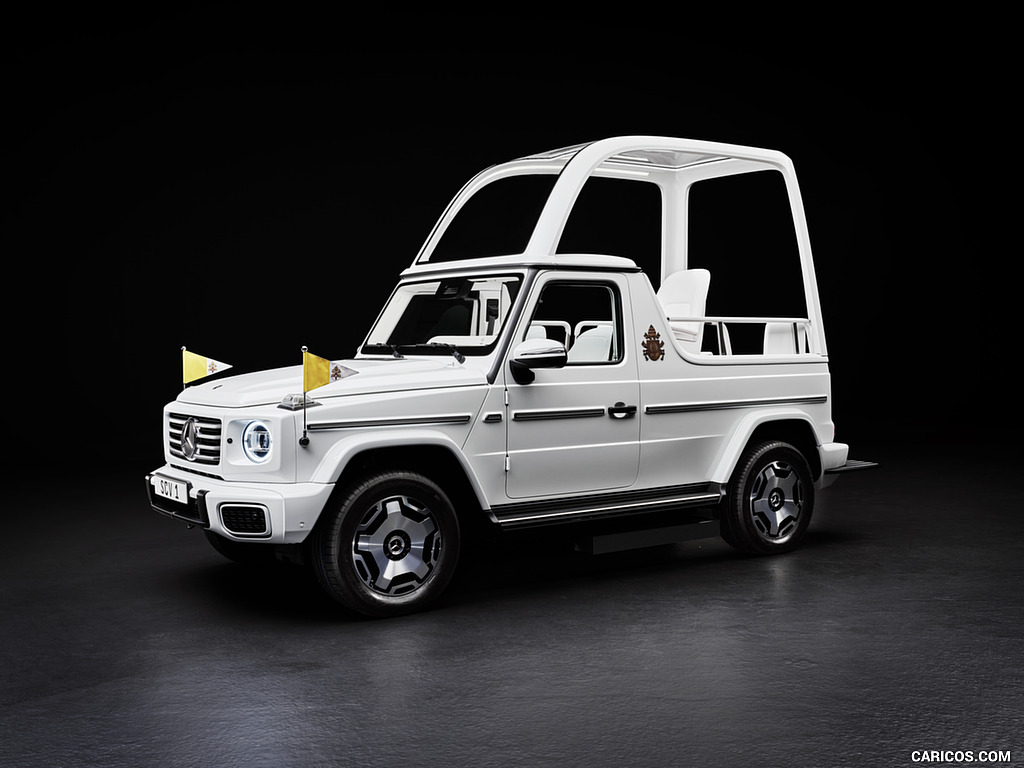 2024 Mercedes-Benz G580 EQ Popemobile - Front Three-Quarter