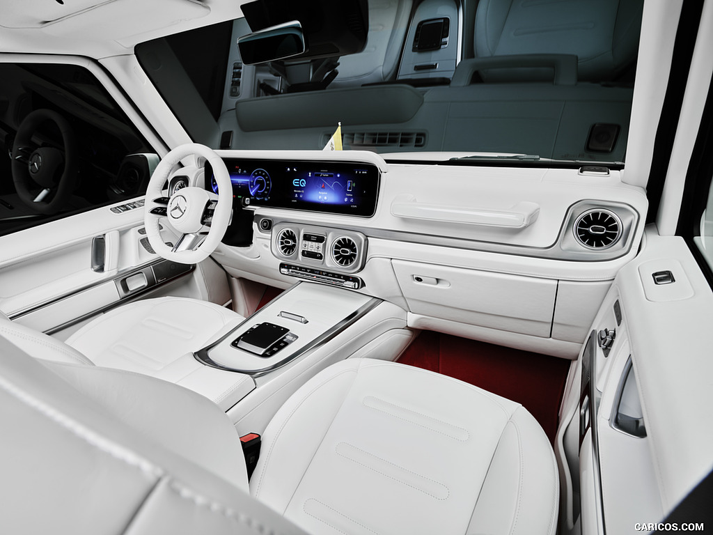 2024 Mercedes-Benz G580 EQ Popemobile - Interior