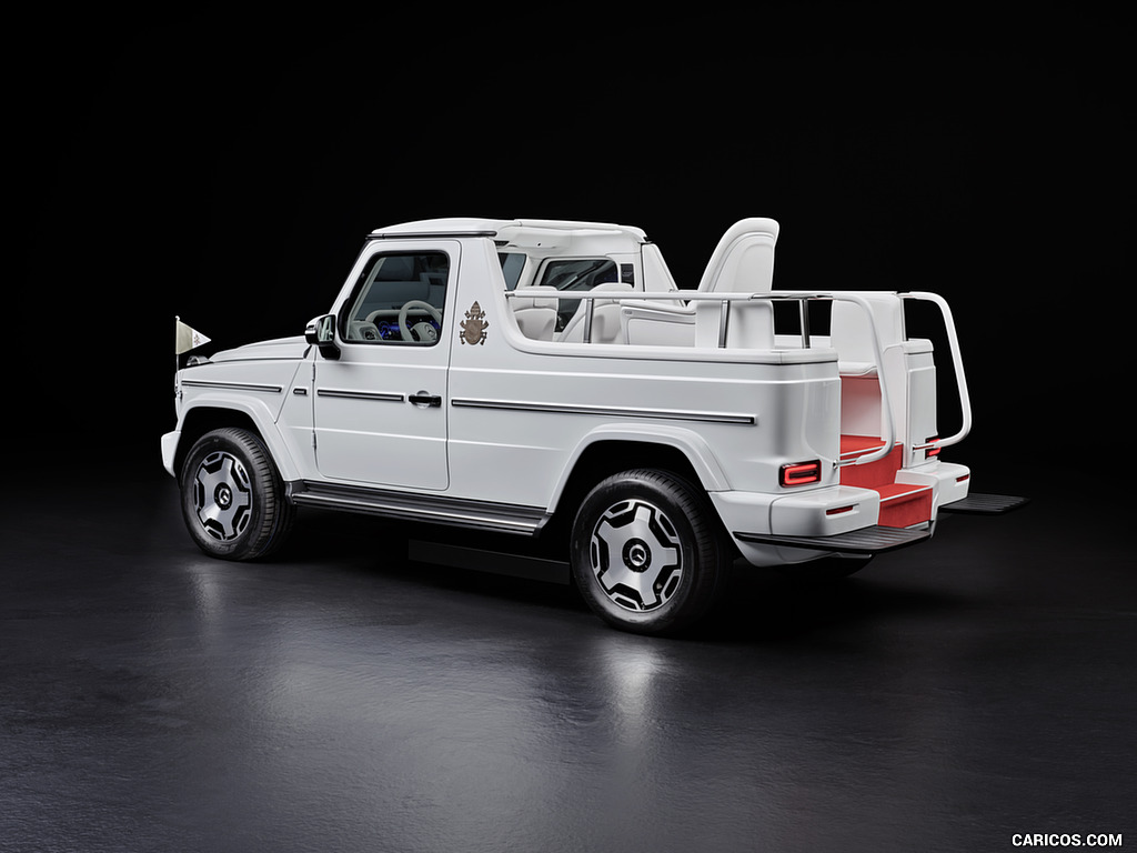 2024 Mercedes-Benz G580 EQ Popemobile - Rear Three-Quarter