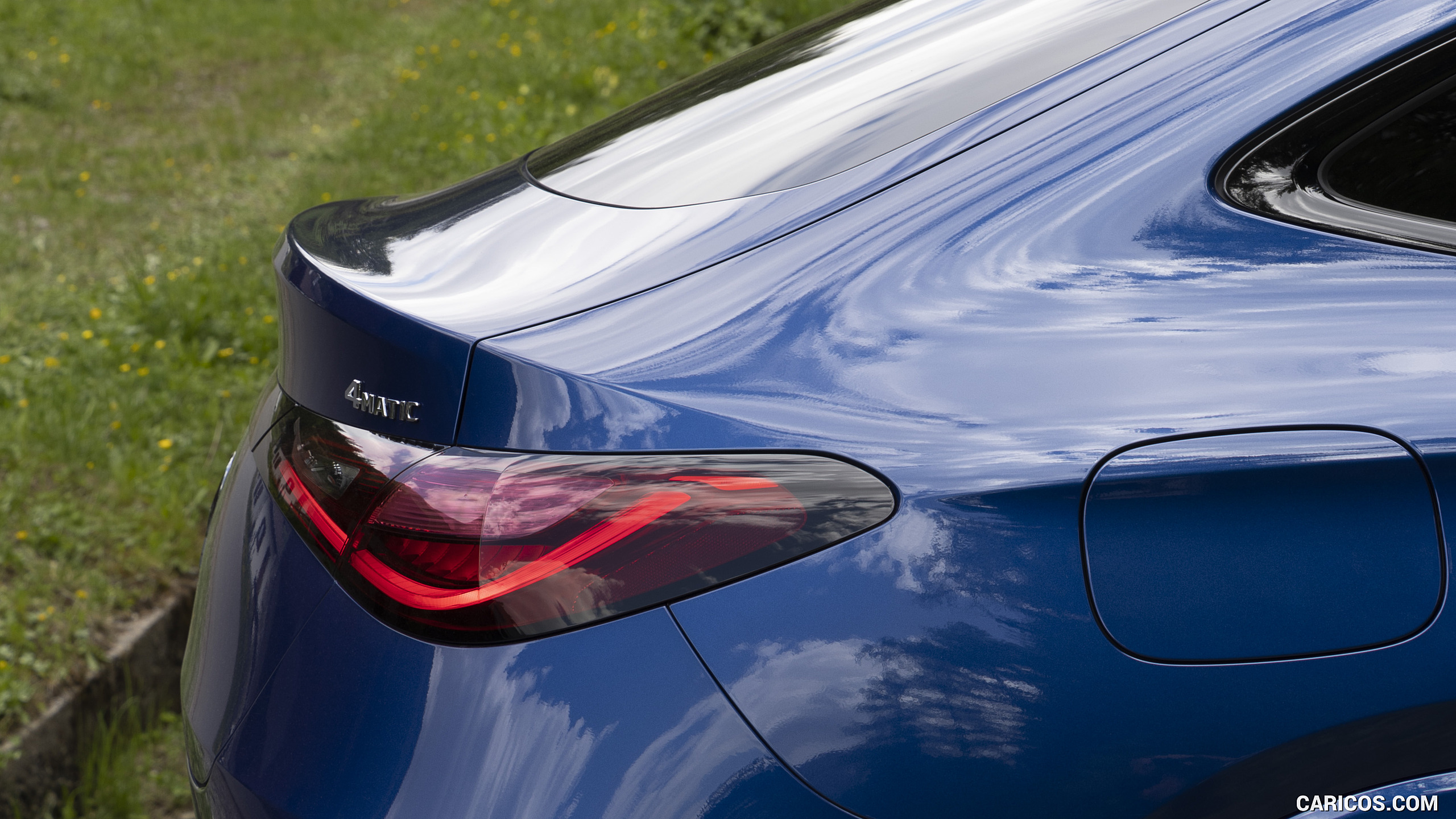 2024 Mercedes-Benz GLC 300 de 4MATIC Coupé AMG line (Color: Sectral blue) - Detail, #85 of 182