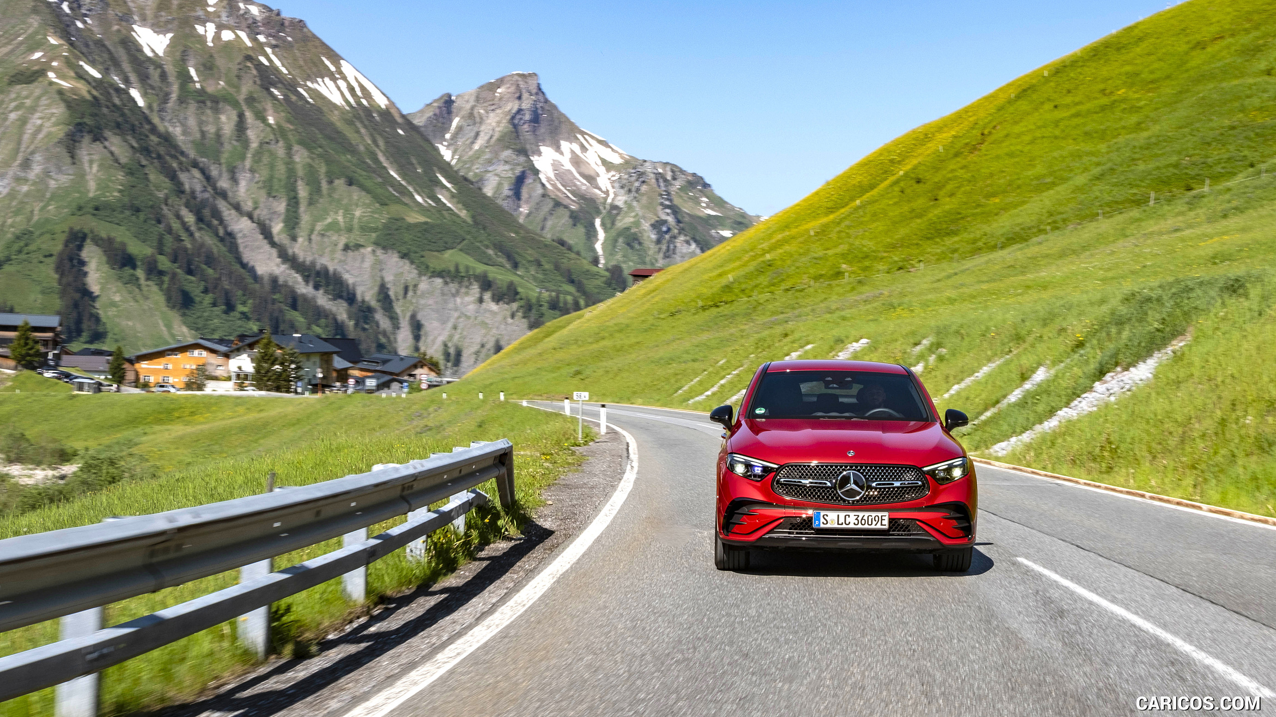 2024 Mercedes-Benz GLC 400 e 4MATIC Coupé AMG line (Color: Patagonia Red) - Front, #126 of 182