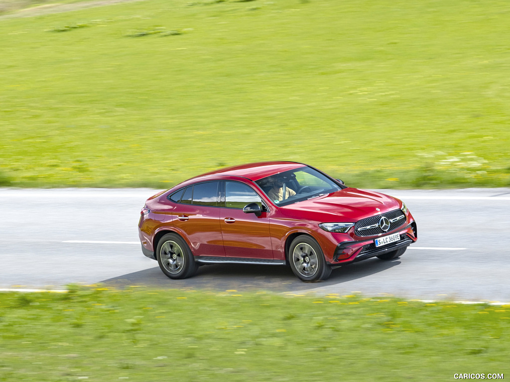 2024 Mercedes-Benz GLC 400 e 4MATIC Coupé AMG line (Color: Patagonia Red) - Front Three-Quarter