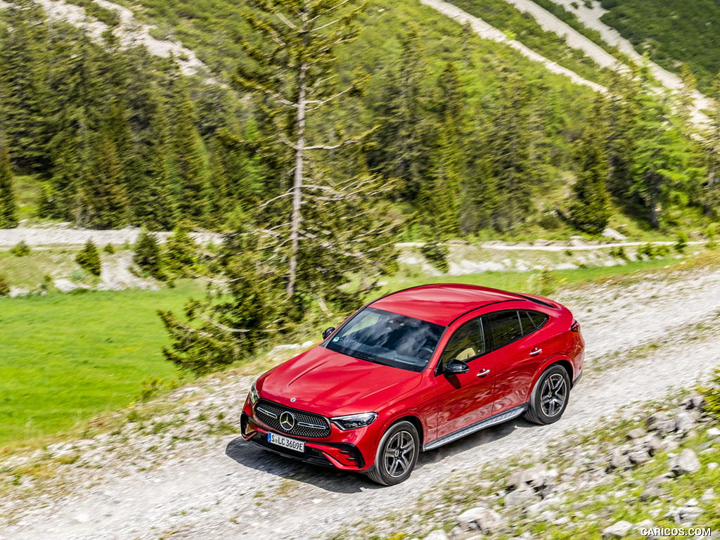 2024 Mercedes-Benz GLC 400 e 4MATIC Coupé AMG line (Color: Patagonia Red) - Front Three-Quarter