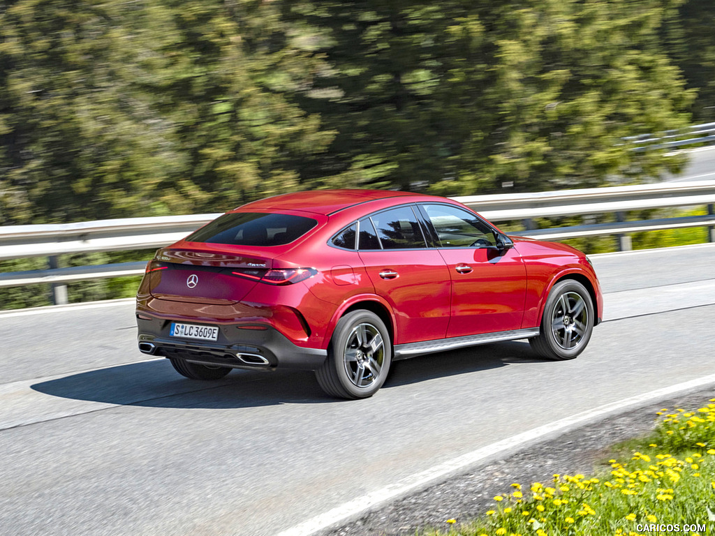 2024 Mercedes-Benz GLC 400 e 4MATIC Coupé AMG line (Color: Patagonia Red) - Rear Three-Quarter