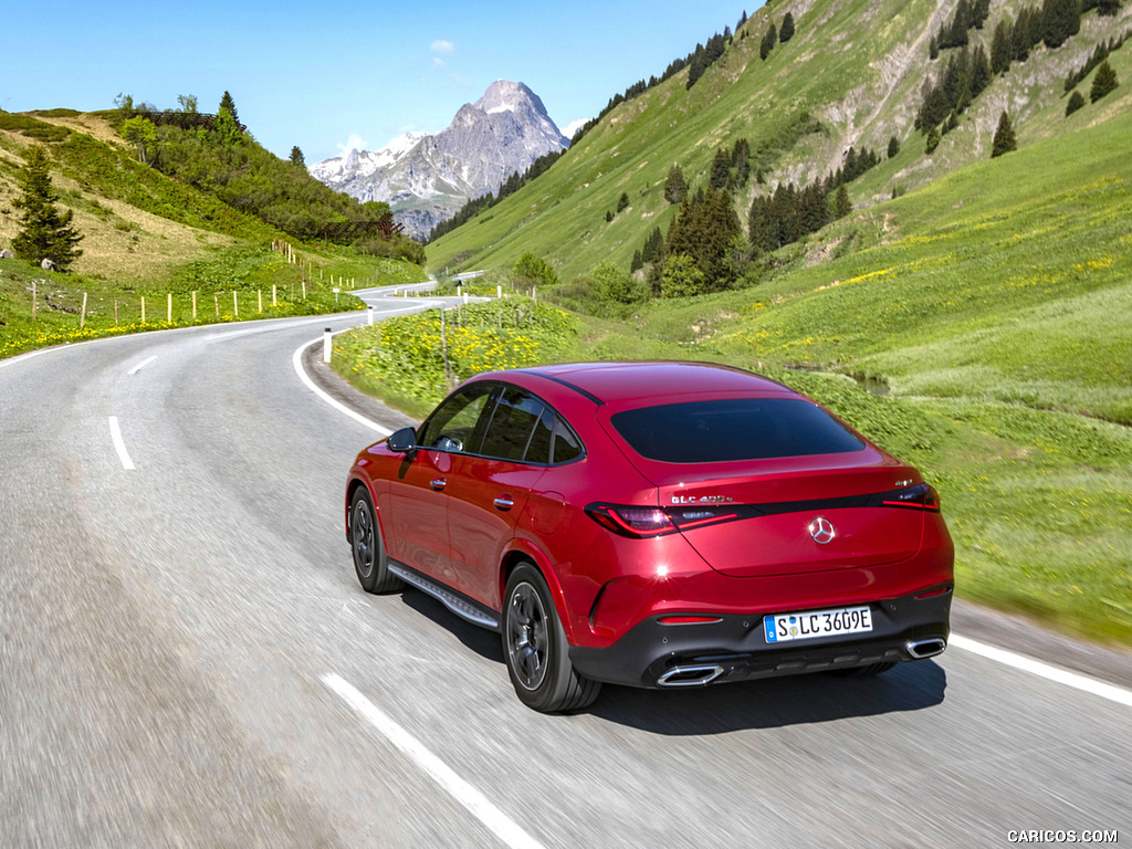 2024 Mercedes-Benz GLC 400 e 4MATIC Coupé AMG line (Color: Patagonia Red) - Rear Three-Quarter