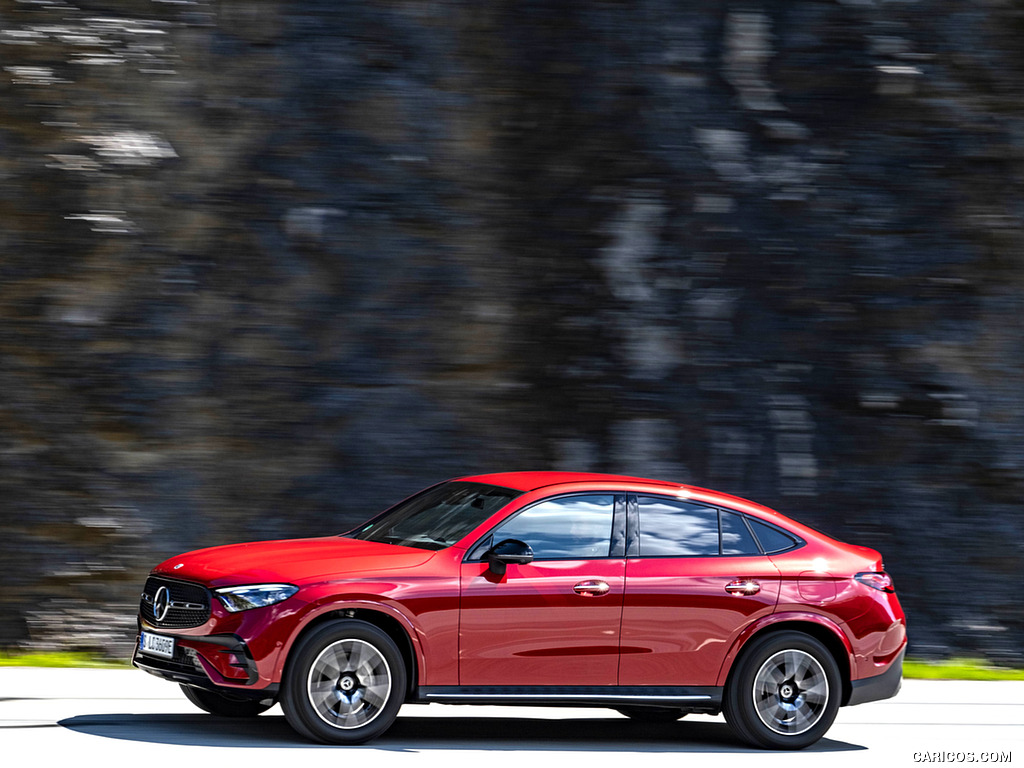 2024 Mercedes-Benz GLC 400 e 4MATIC Coupé AMG line (Color: Patagonia Red) - Side