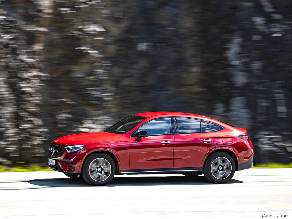 2024 Mercedes-Benz GLC 400 e 4MATIC Coupé AMG line (Color: Patagonia Red) - Side