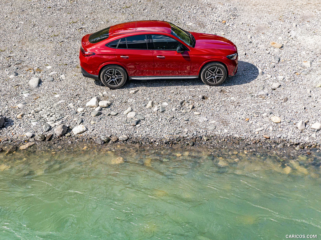 2024 Mercedes-Benz GLC 400 e 4MATIC Coupé AMG line (Color: Patagonia Red) - Side