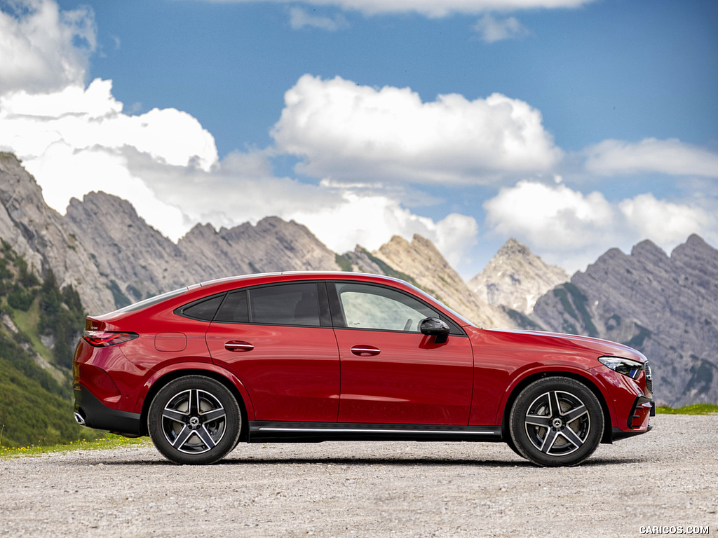 2024 Mercedes-Benz GLC 400 e 4MATIC Coupé AMG line (Color: Patagonia Red) - Side