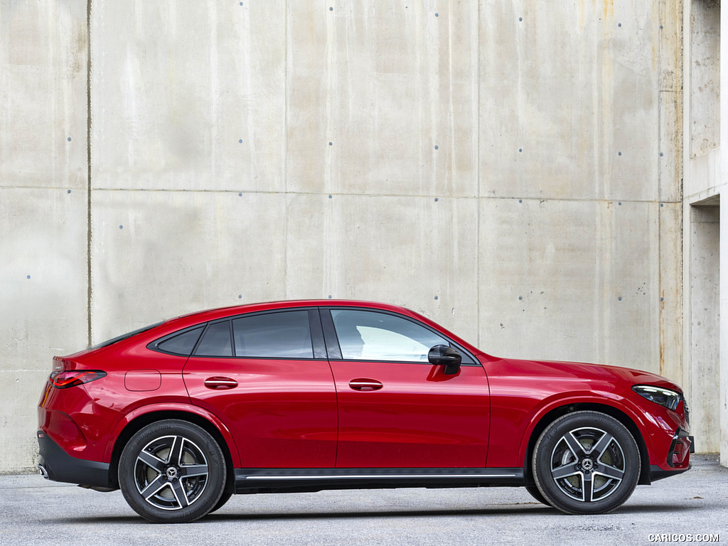 2024 Mercedes-Benz GLC 400 e 4MATIC Coupé AMG line (Color: Patagonia Red) - Side