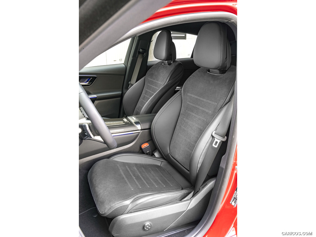 2024 Mercedes-Benz GLC 400 e 4MATIC Coupé AMG line - Interior, Front Seats