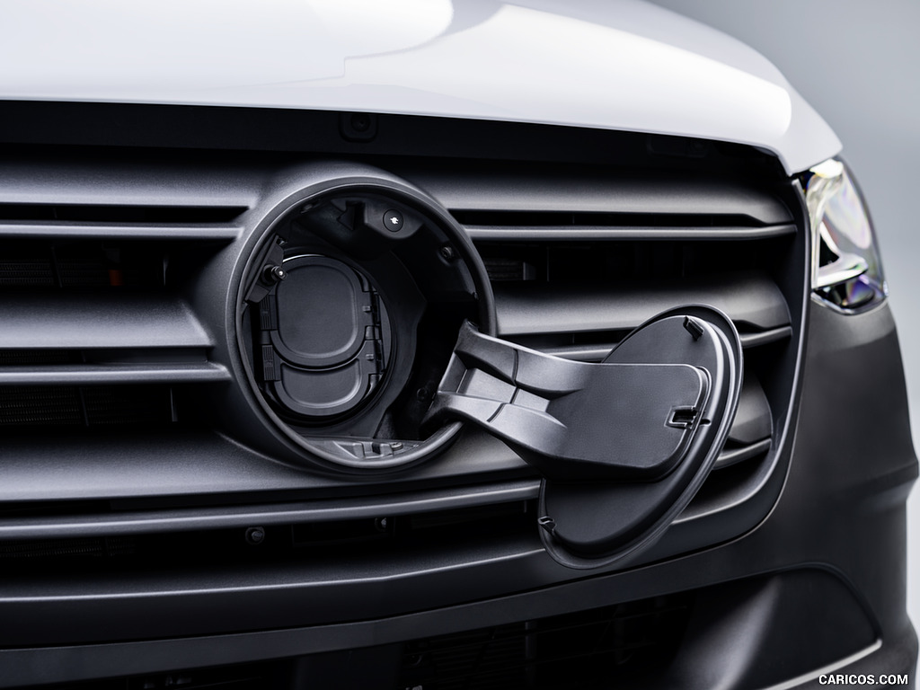 2024 Mercedes-Benz eSprinter - Charging Connector