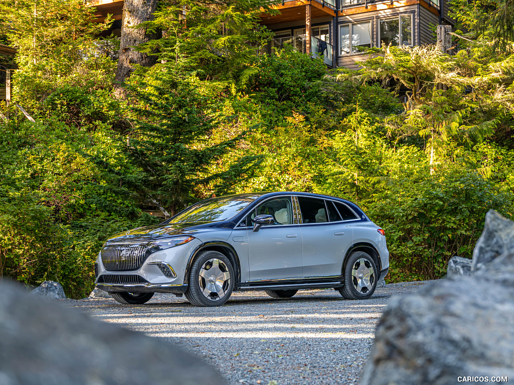 2024 Mercedes-Maybach EQS 680 SUV (Color: MANUFAKTUR Exclusive Nappa Leather Maybach Crystal White/Silver Grey Pearl) - Front Three-Quarter