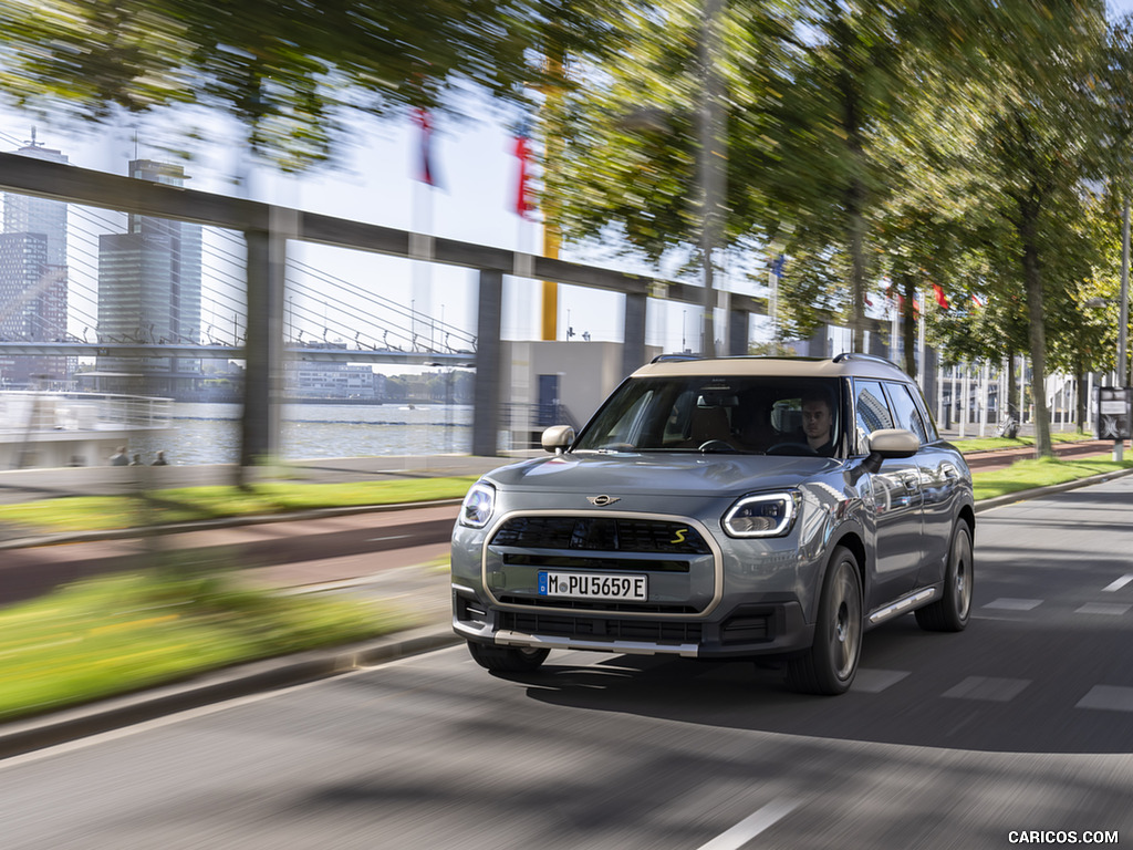 2025 MINI Countryman SE ALL4 - Front