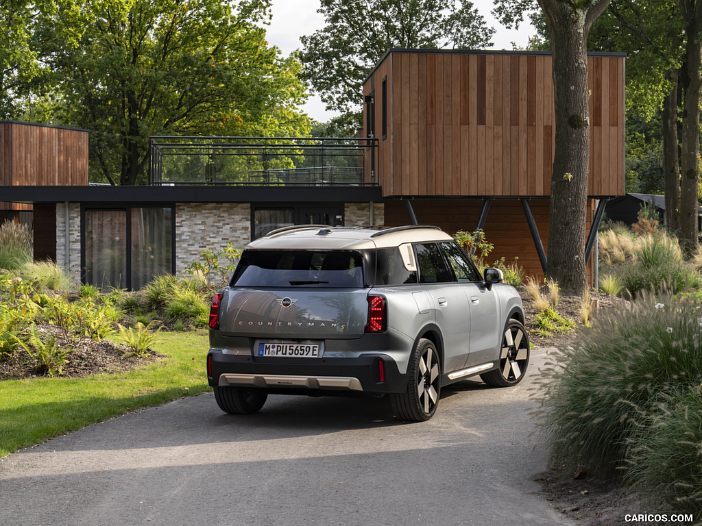 2025 MINI Countryman SE ALL4 - Rear