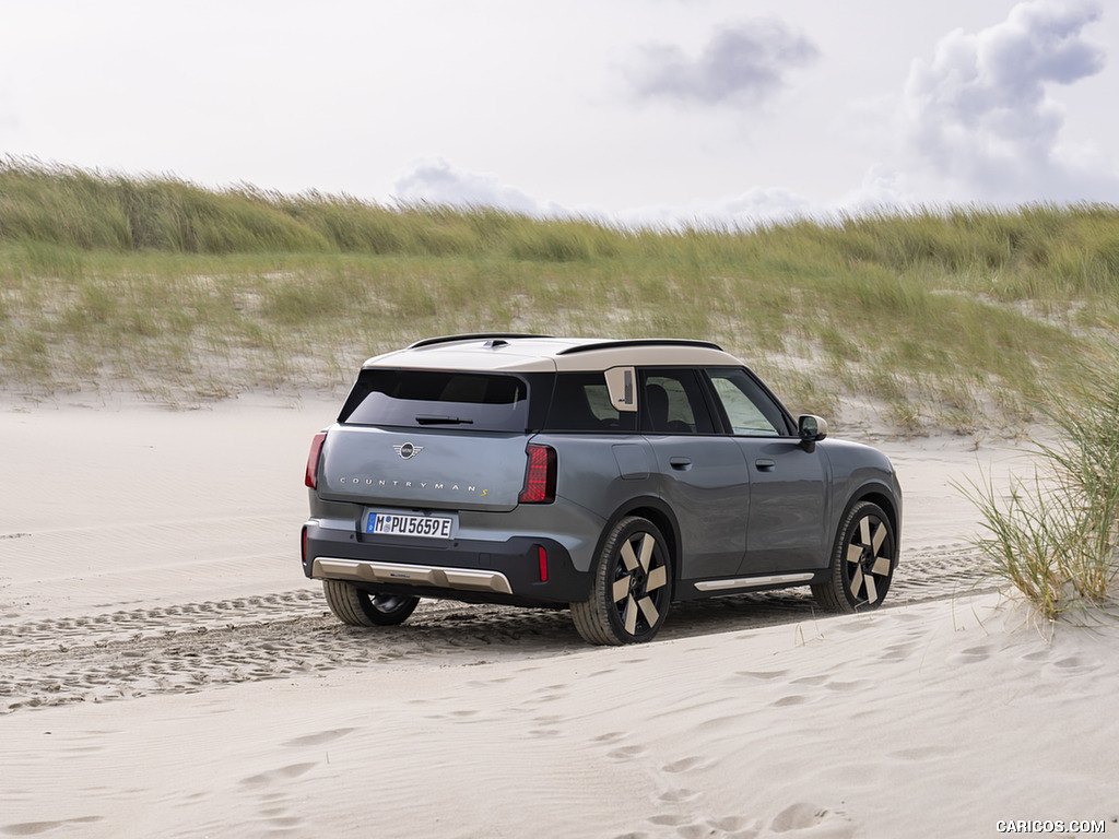 2025 MINI Countryman SE ALL4 - Rear Three-Quarter