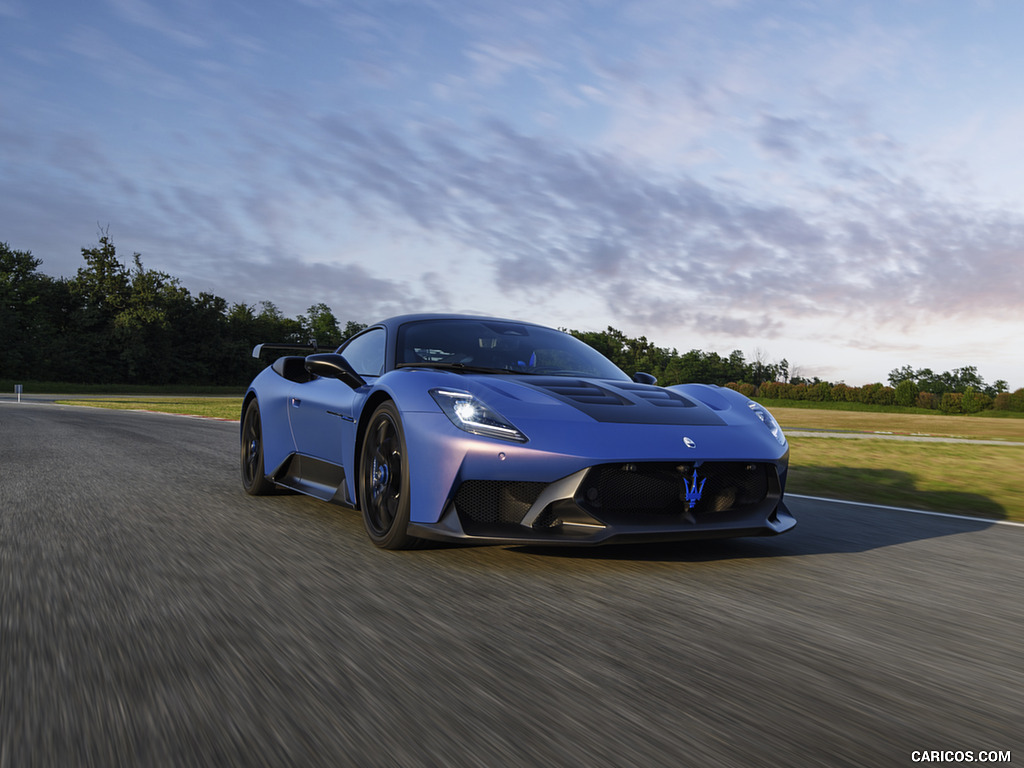 2025 Maserati GT2 Stradale - Front Three-Quarter