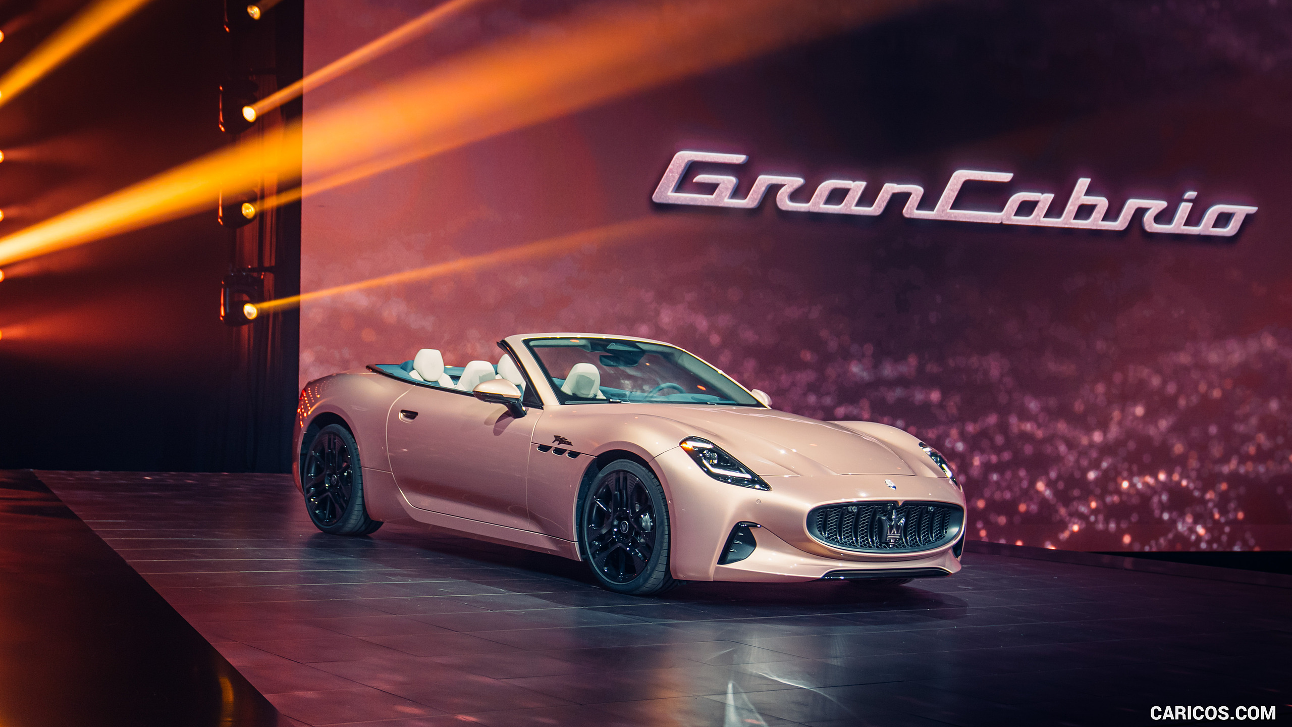 2025 Maserati GranCabrio Folgore - Presentation | Caricos