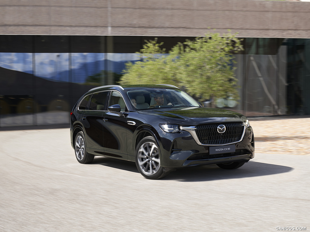 2025 Mazda CX-80 - Front Three-Quarter