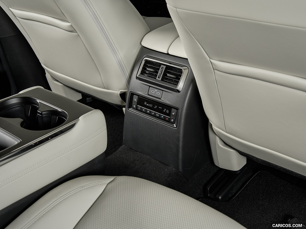 2025 Mazda CX-80 - Interior, Detail