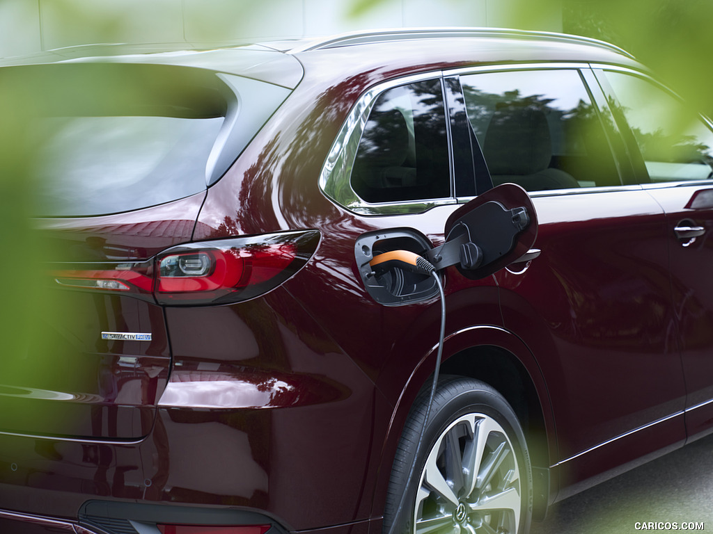 2025 Mazda CX-80 PHEV - Charging Connector