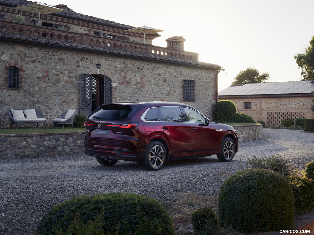 2025 Mazda CX-80 PHEV - Rear Three-Quarter