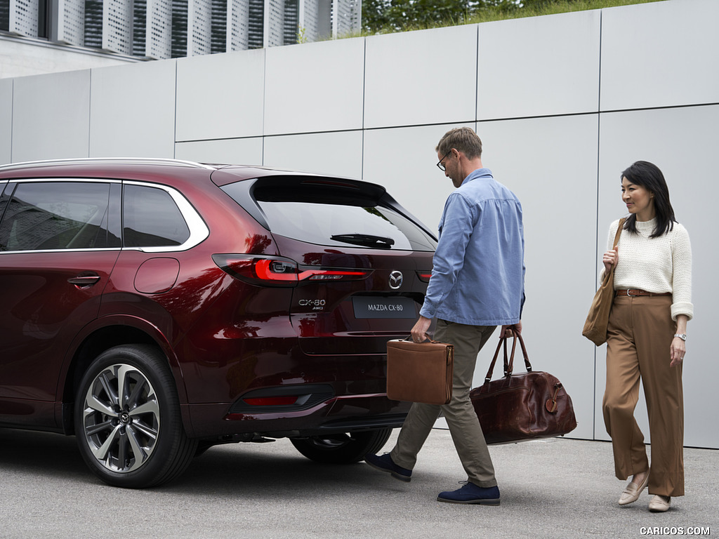 2025 Mazda CX-80 PHEV - Rear Three-Quarter