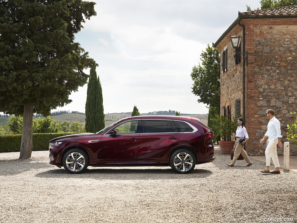 2025 Mazda CX-80 PHEV - Side