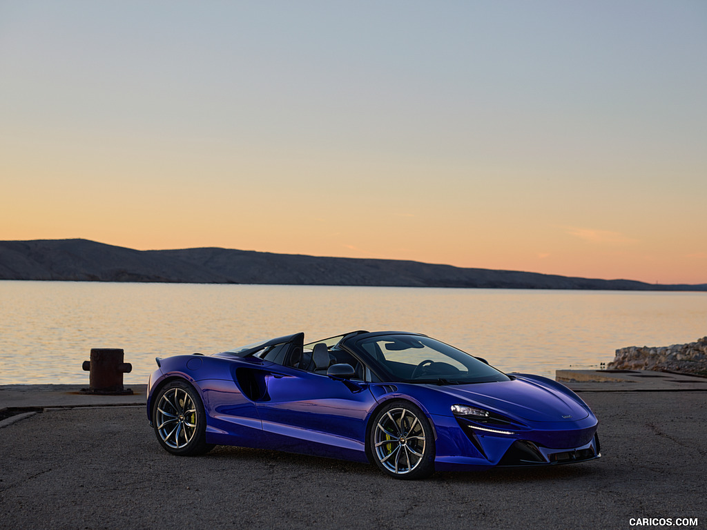 2025 McLaren Artura Spider - Front Three-Quarter