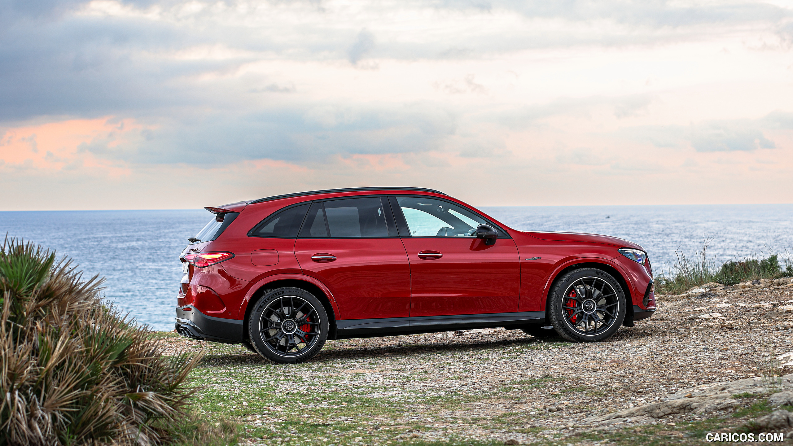 2025 Mercedes-AMG GLC 63 S E PERFORMANCE (Color: Patagonia Red Metallic) - Side, #99 of 210
