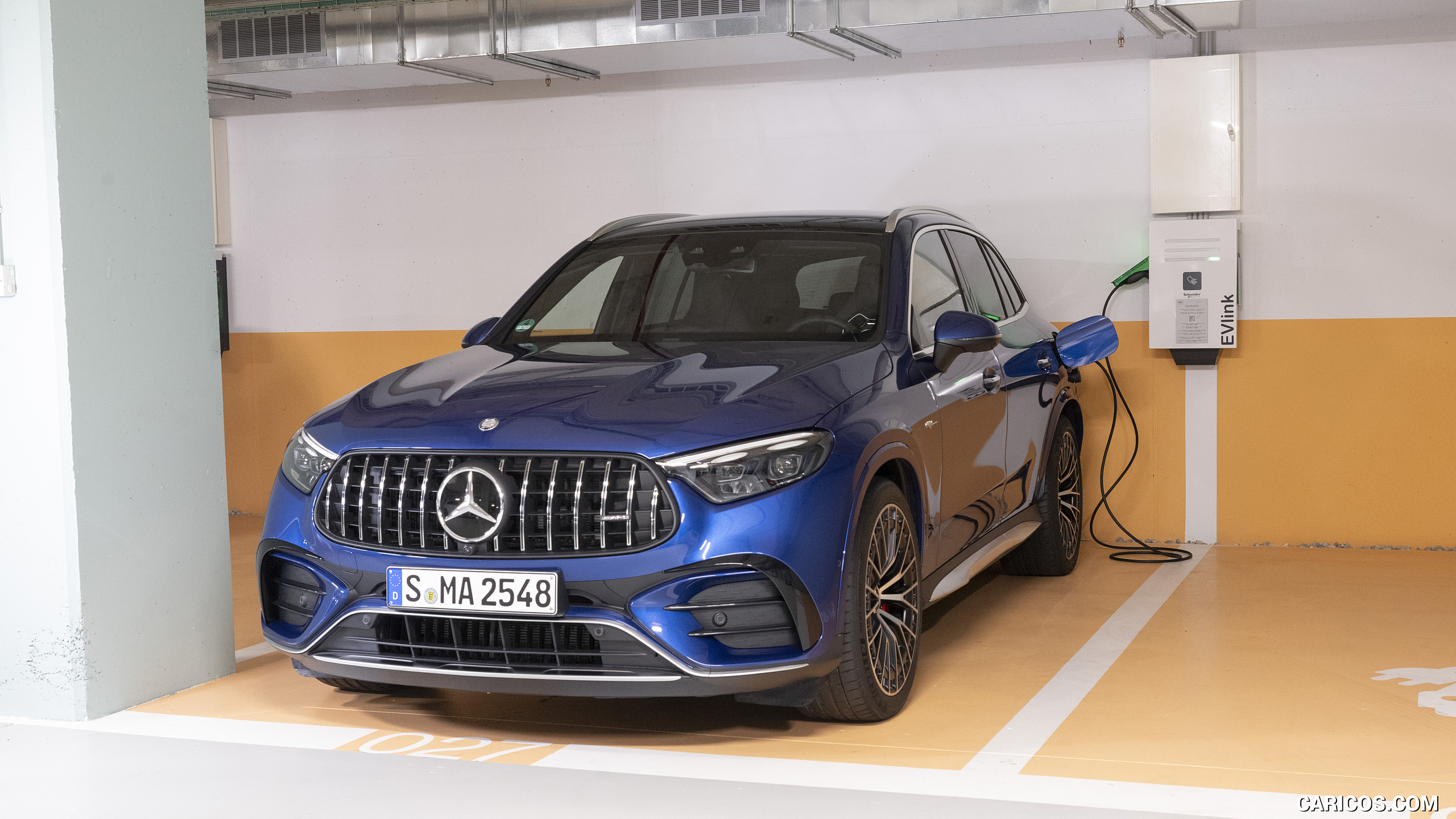 2025 Mercedes-AMG GLC 63 S E PERFORMANCE (Color: Spectral Blue Metallic) - Charging, #35 of 210