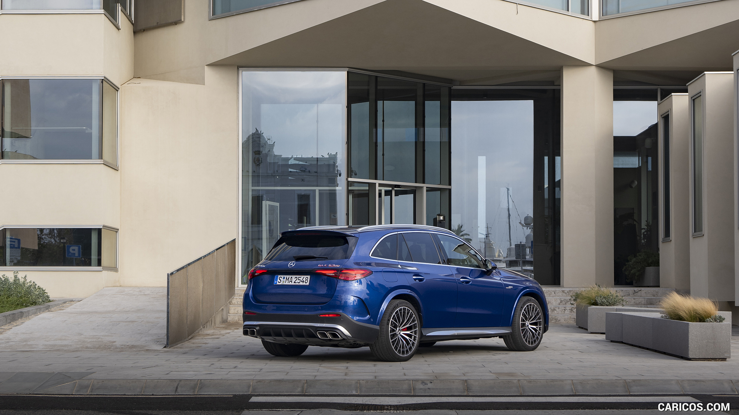 2025 Mercedes-AMG GLC 63 S E PERFORMANCE (Color: Spectral Blue Metallic) - Rear Three-Quarter, #33 of 210