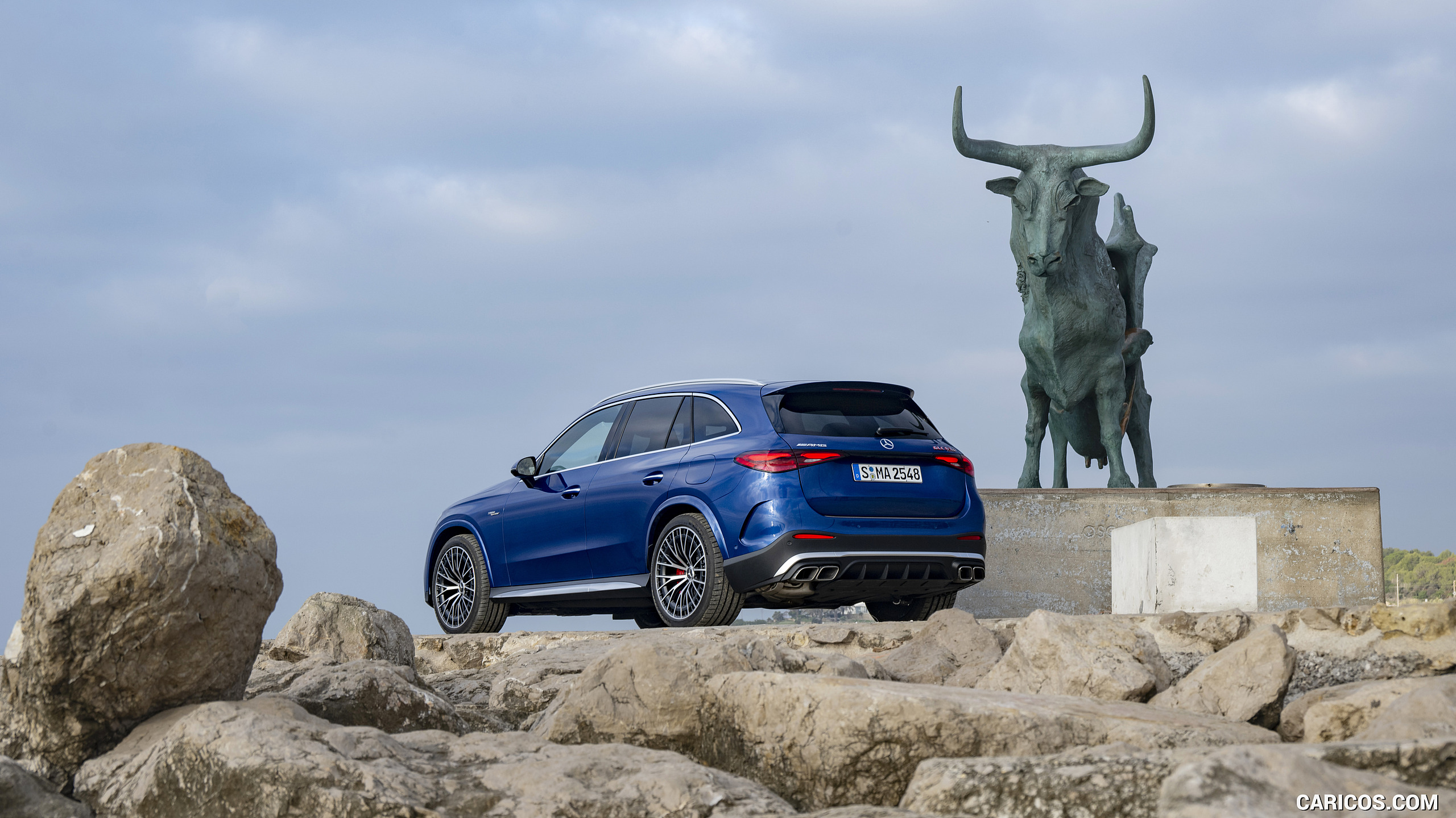 2025 Mercedes-AMG GLC 63 S E PERFORMANCE (Color: Spectral Blue Metallic) - Rear Three-Quarter, #48 of 210