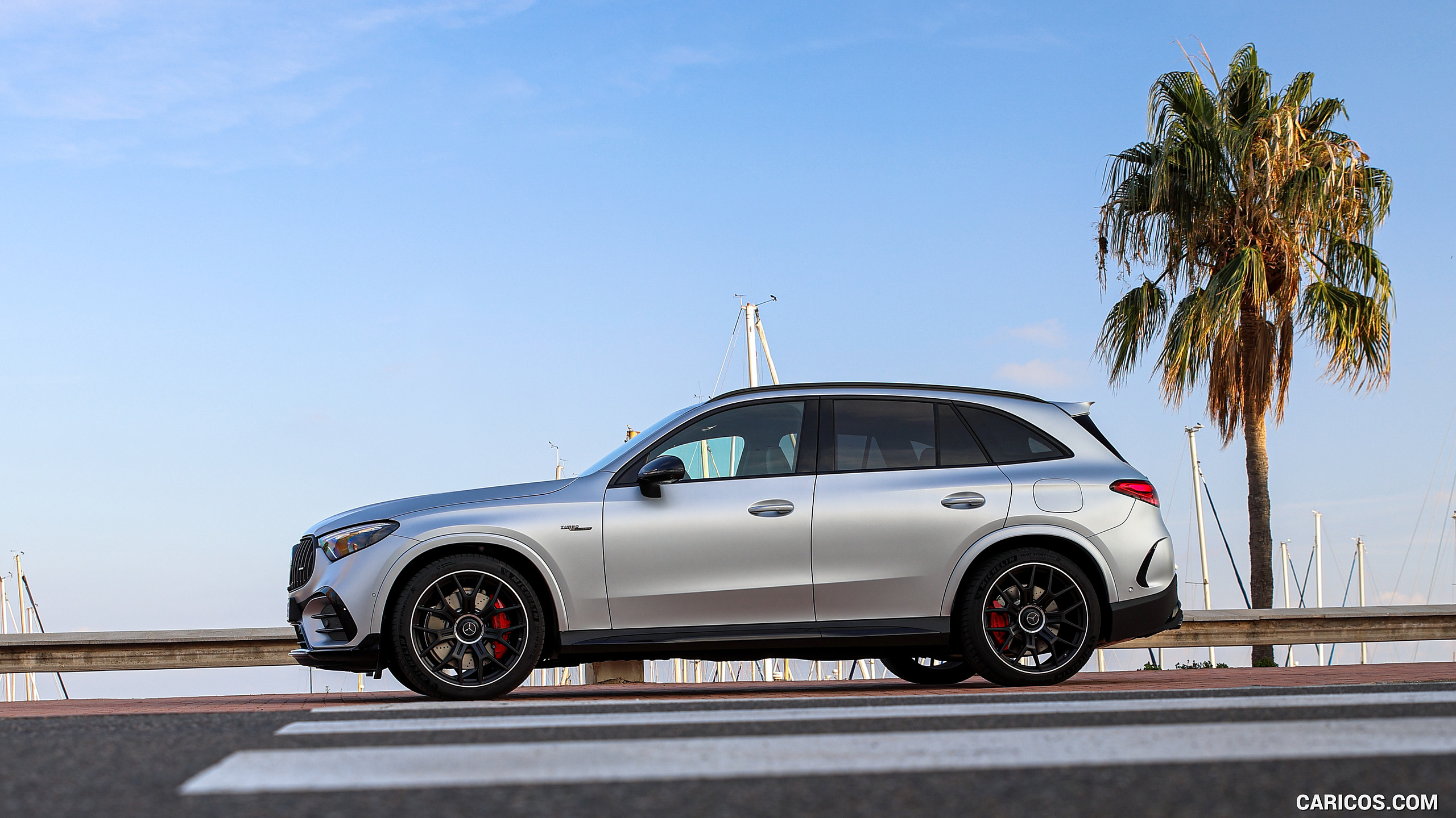 2025 Mercedes AMG GLC 63 S E PERFORMANCE Color High Tech Silver Magno Side Caricos