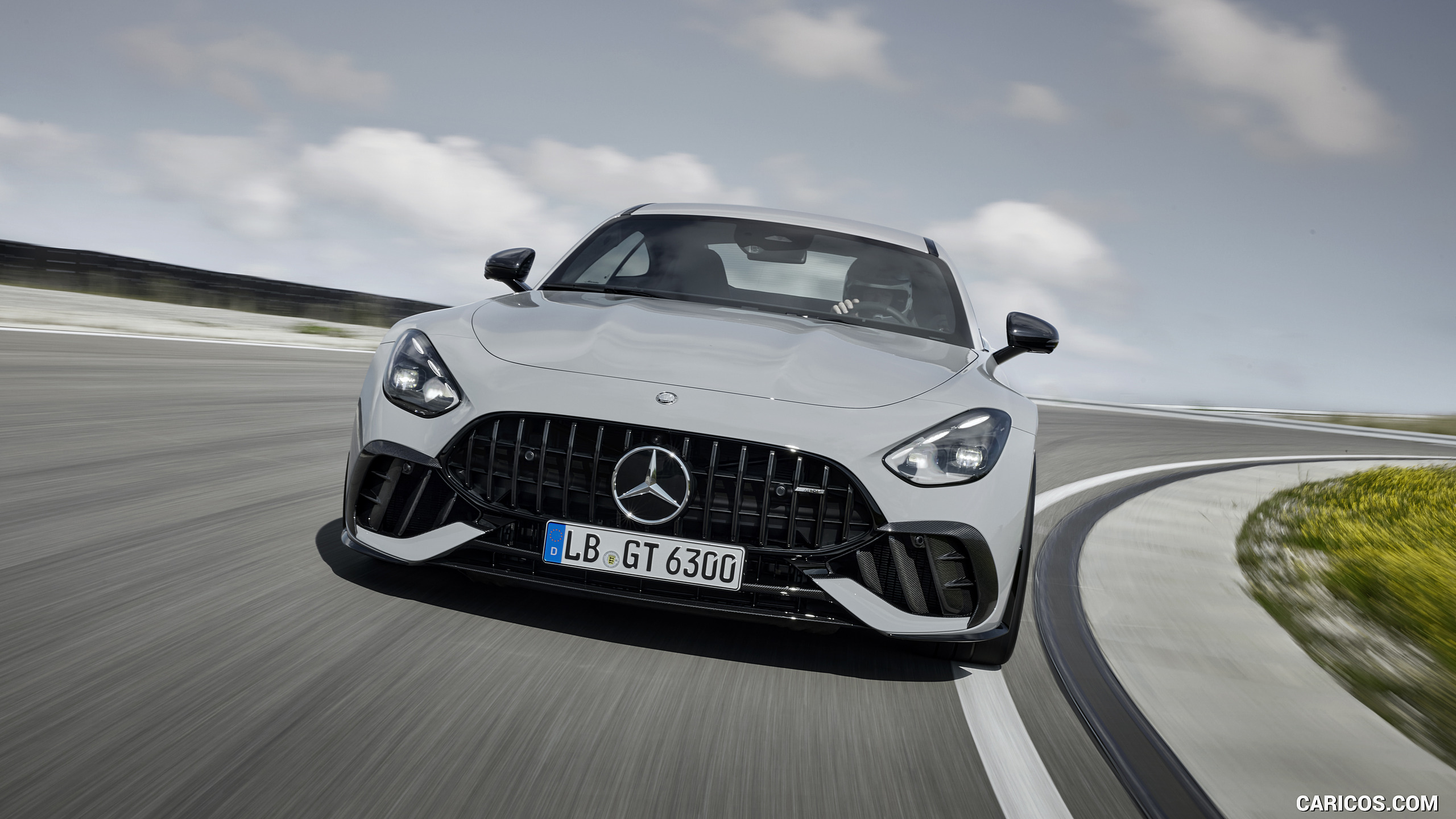 2025 Mercedes-AMG GT 63 PRO 4MATIC+ (Color: MANUFAKTUR Alpine Gray Solid) - Front, #11 of 44