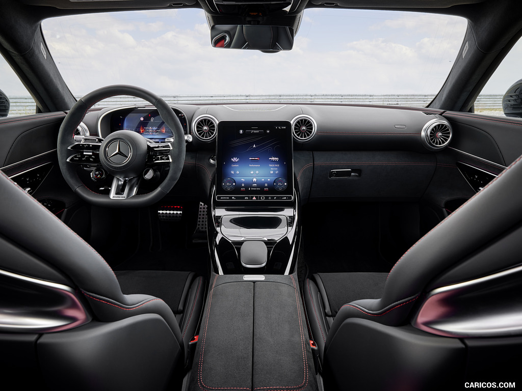 2025 Mercedes-AMG GT 63 PRO 4MATIC+ - Interior, Cockpit