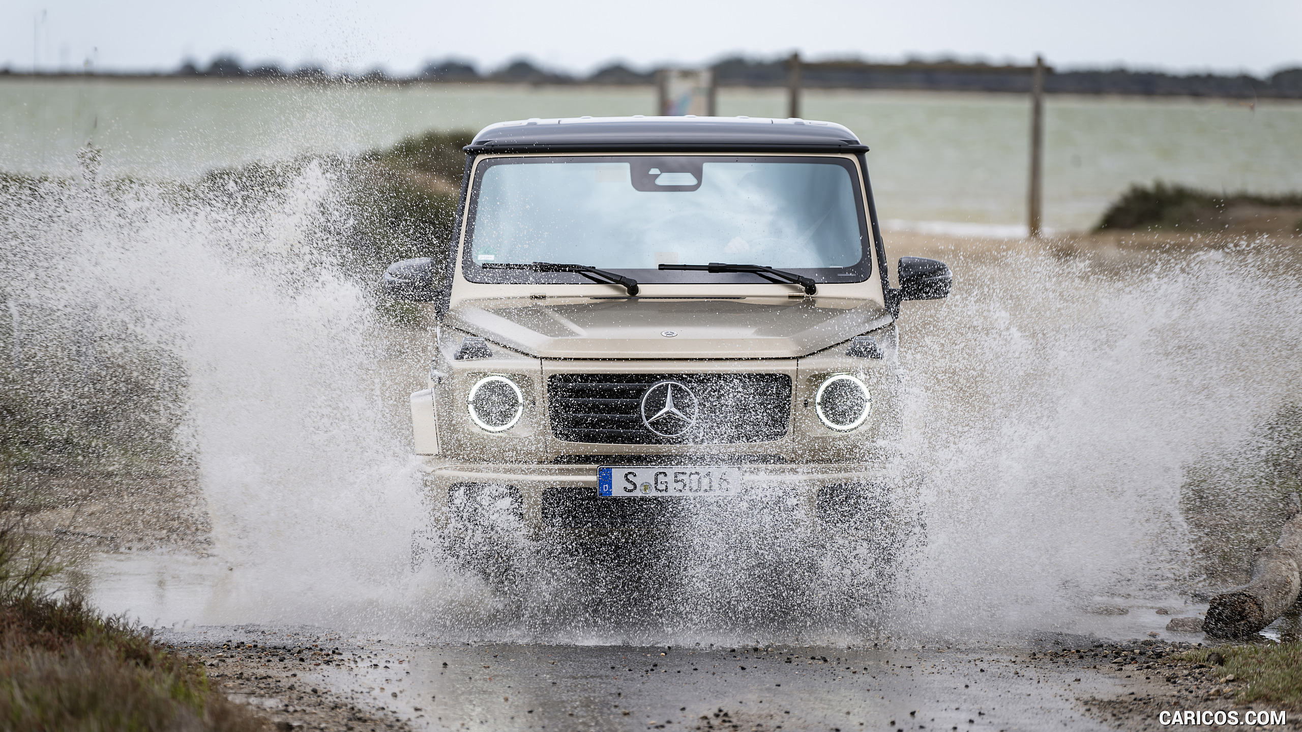 2025 Mercedes-Benz G 550 (Color: MANUFAKTUR Kalahari Gold Magno) - Front, #88 of 135