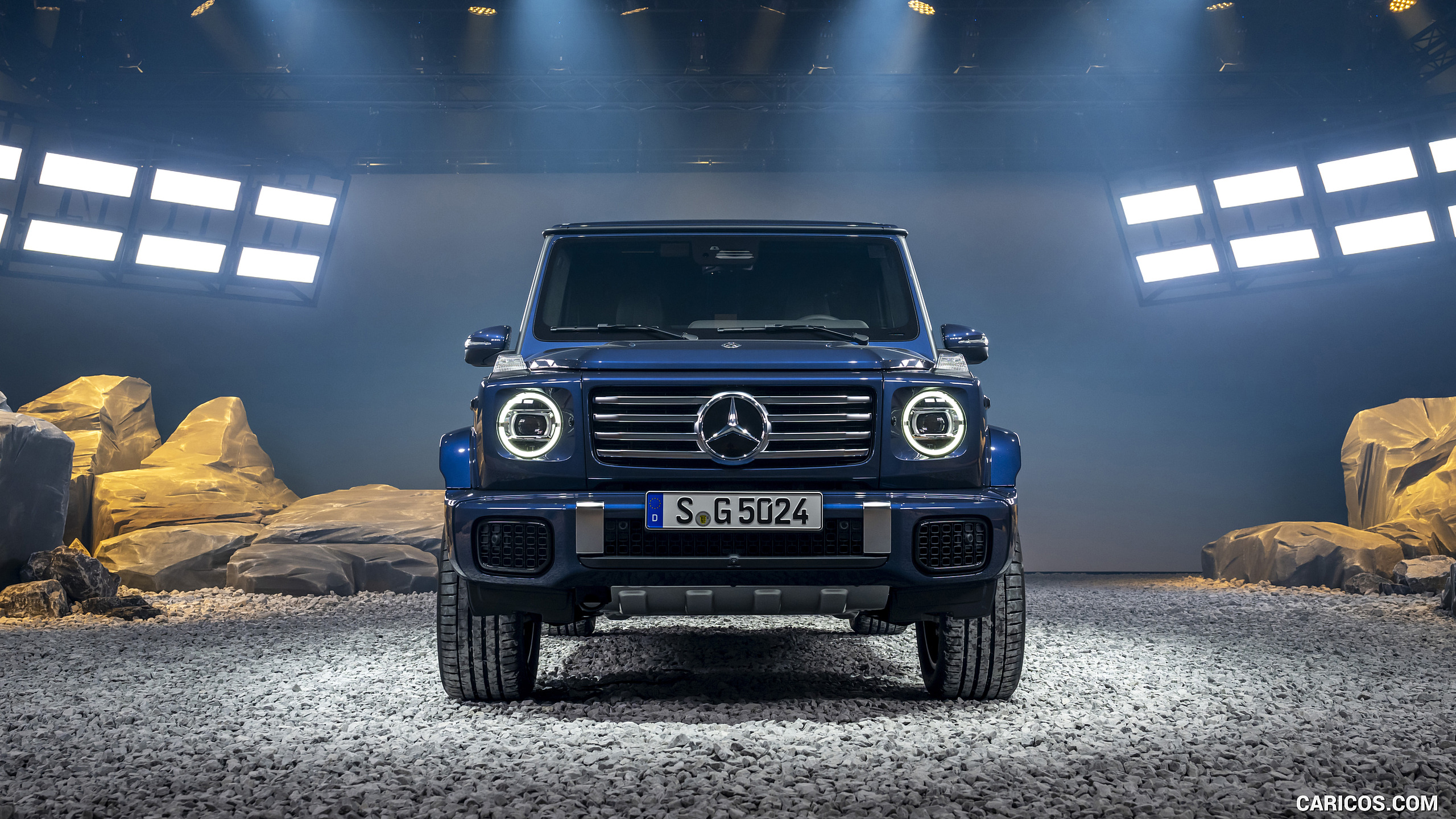 2025 Mercedes-Benz G 550 (Color: Sodalite Blue) - Front, #41 of 74