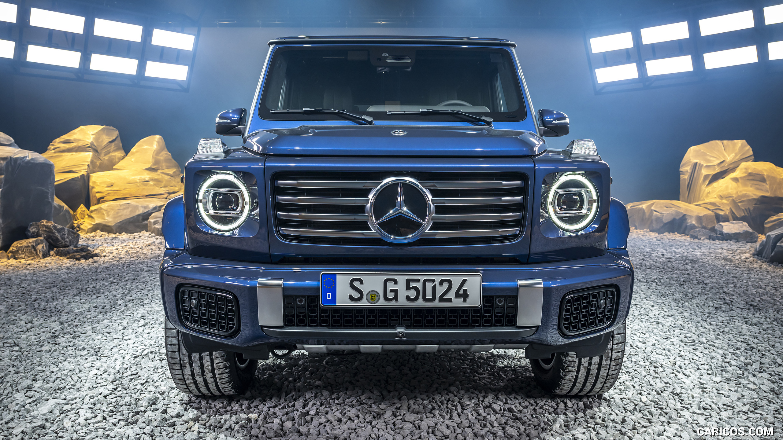 2025 Mercedes-Benz G 550 (Color: Sodalite Blue) - Front, #42 of 74