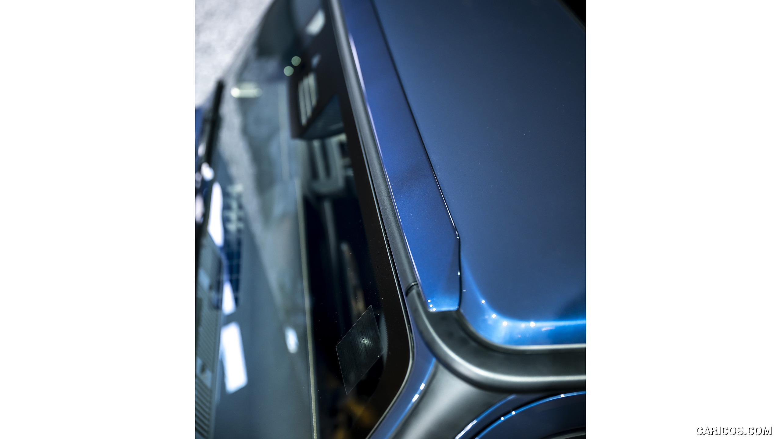 2025 Mercedes-Benz G 550 (Color: Sodalite Blue) - Spoiler, #49 of 74