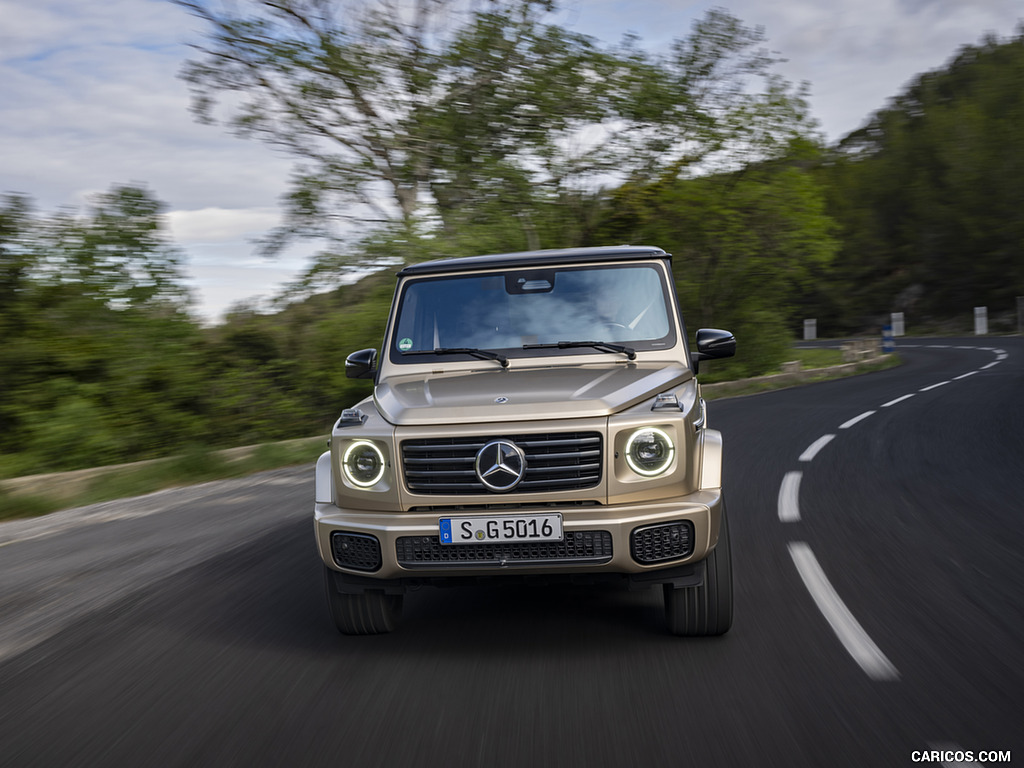 2025 Mercedes-Benz G 550 (Color: MANUFAKTUR Kalahari Gold Magno) - Front