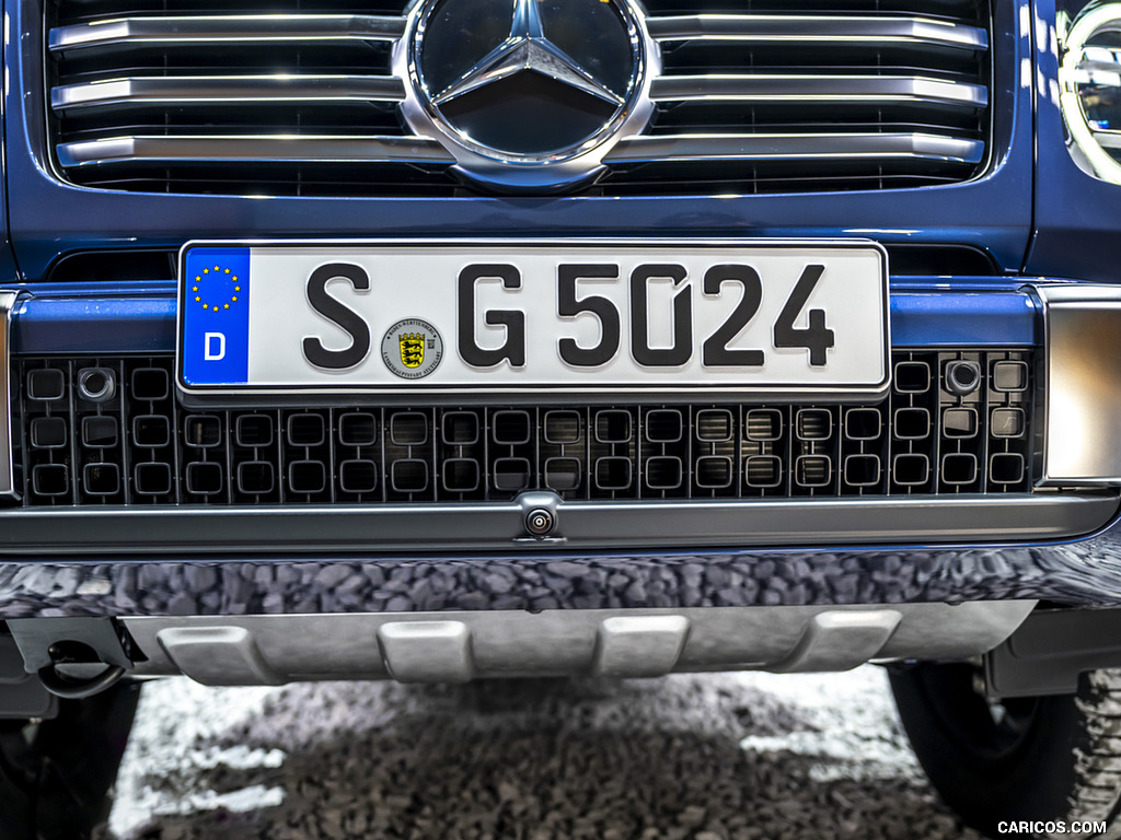 2025 Mercedes-Benz G 550 (Color: Sodalite Blue) - Detail