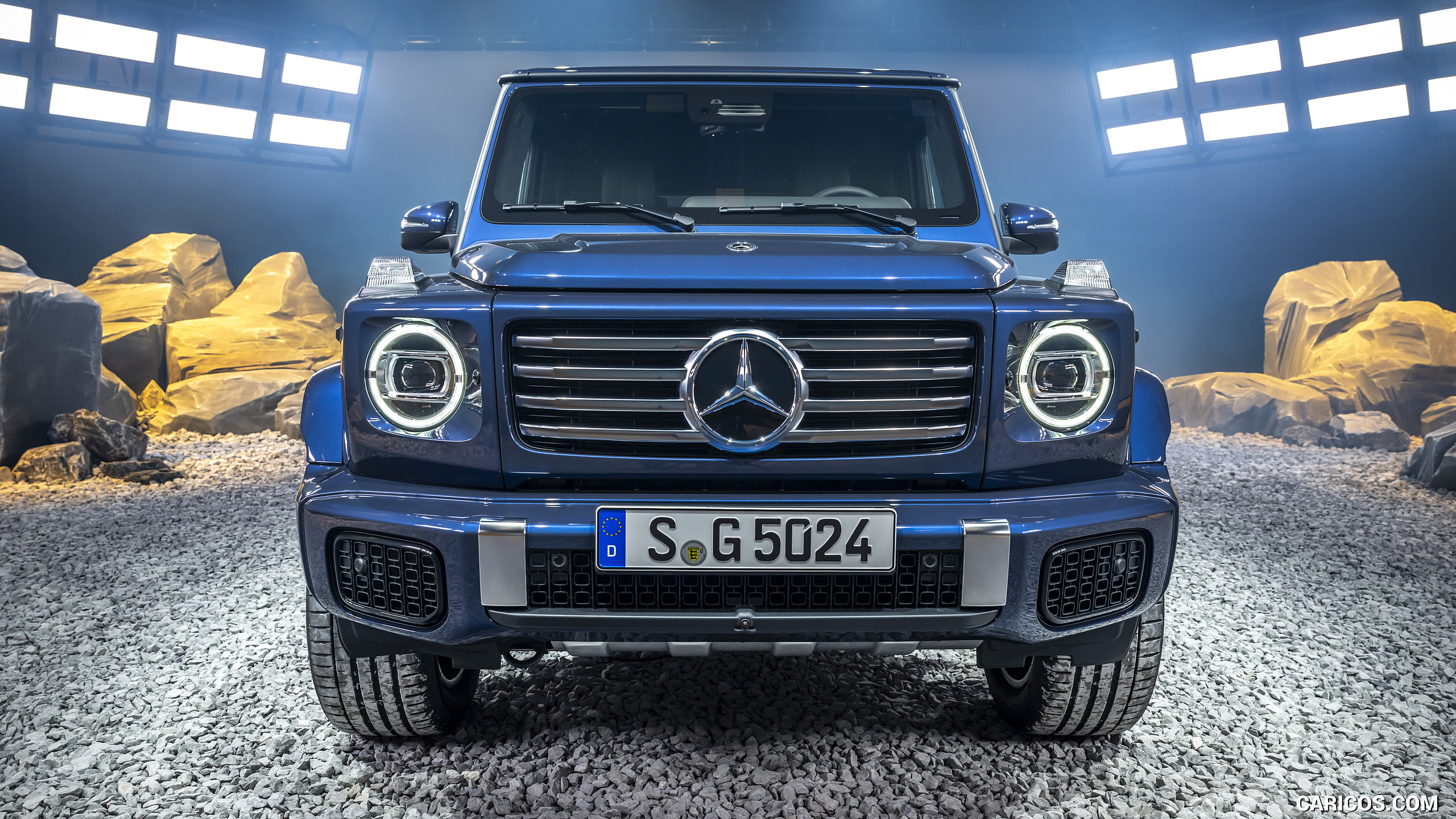 2025 MercedesBenz G 550 (Color Sodalite Blue) Front Caricos