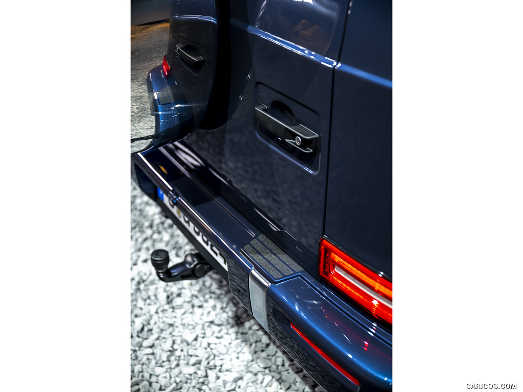 2025 Mercedes-Benz G 550 (Color: Sodalite Blue) - Trailer Hitch