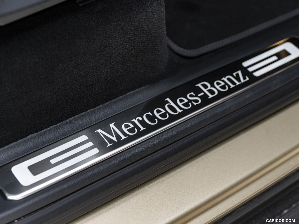 2025 Mercedes-Benz G 550 - Door Sill