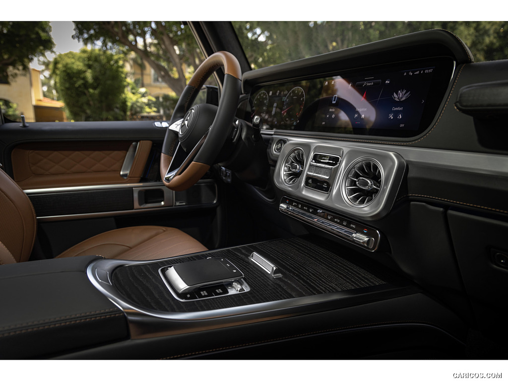 2025 Mercedes-Benz G 550 - Interior